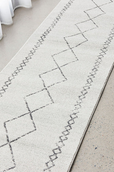 Kylie Paradise Grey Modern Diamond Tribal Pattern Hallway Runner Rug